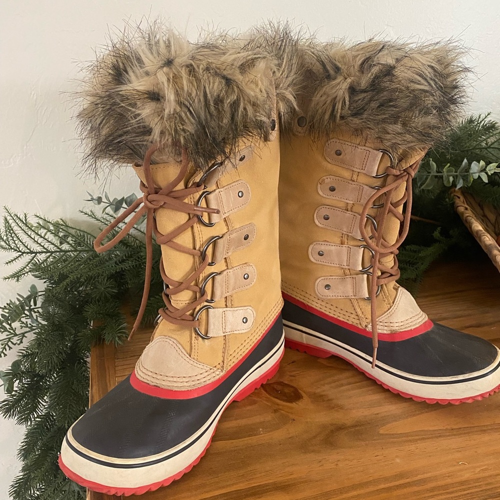 SOREL "Joan of Artic" WATERPROOF WINTER BOOT